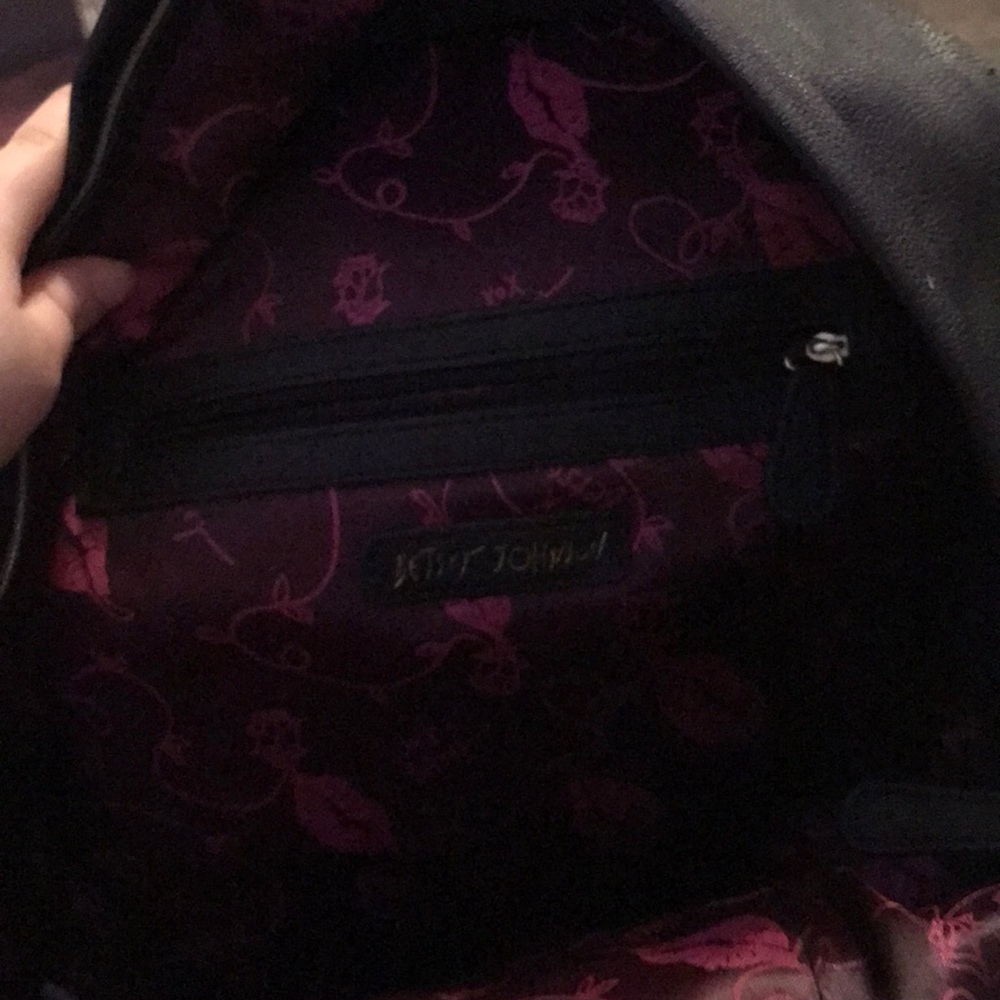 Backpack - Picture 6 of 8